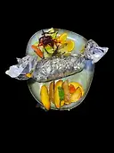 89.Salmón fresco al horno con patatas asadas, gambas y verduras